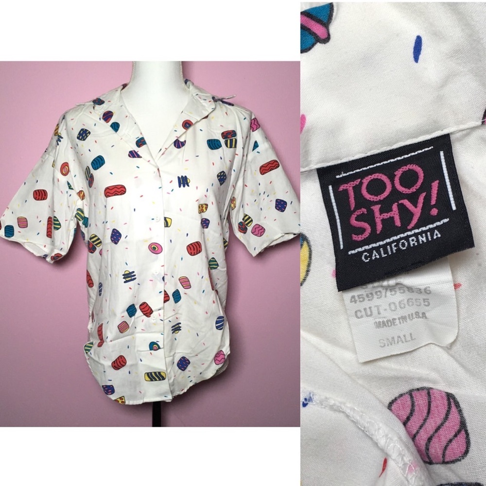 80s 90s Vintage Too Shy California White Abstract Short Sleeve Button Down Shirt